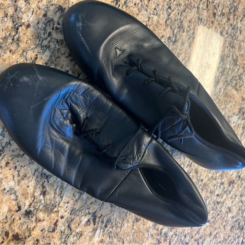 Bloch Black Leather tap shoes
